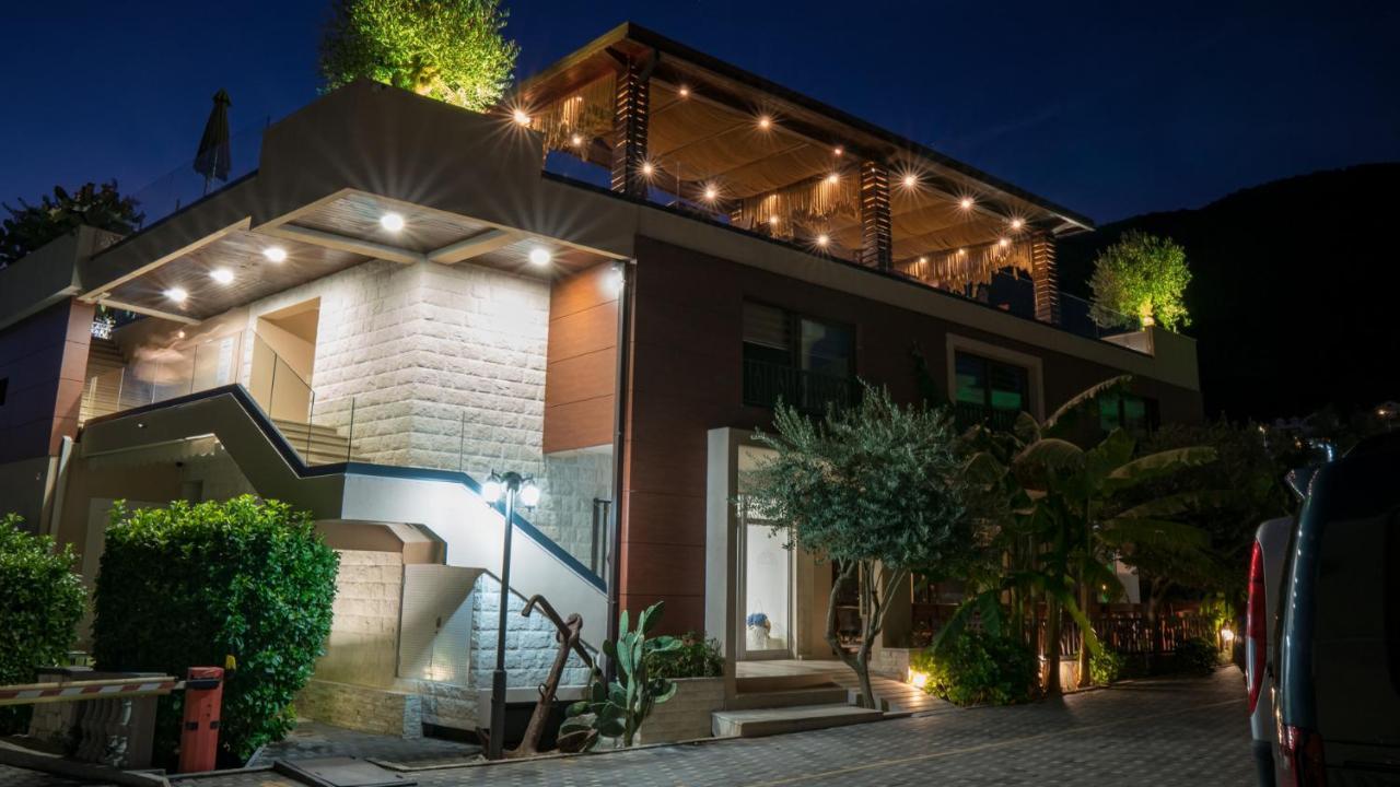 Sun Village Aparthotel Herceg Novi Exterior foto