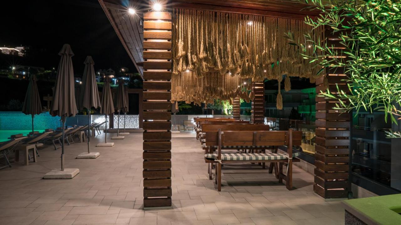 Sun Village Aparthotel Herceg Novi Exterior foto